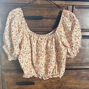 Little Cottonwood Floral Puff-Sleeve Crop Top - Cream with Red Floral